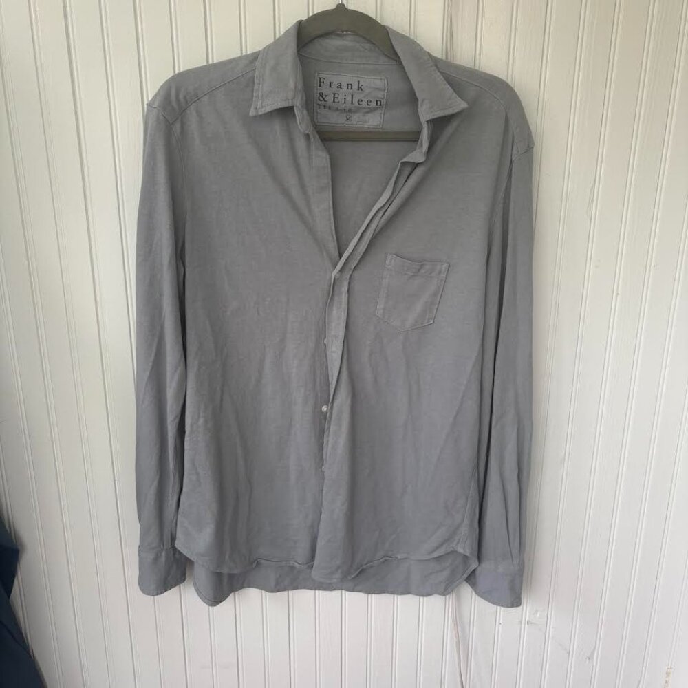 Frank & Eileen Tee Lab Size M dusty blue button down